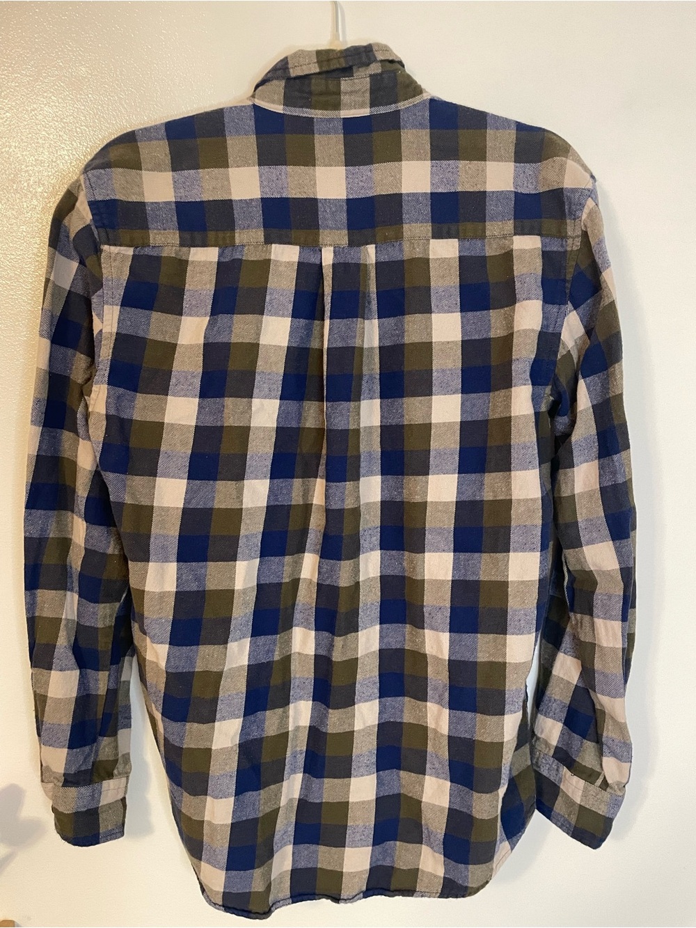 Green and blue checkered casual button down size medium St John’s Bay - Picture 3 of 3